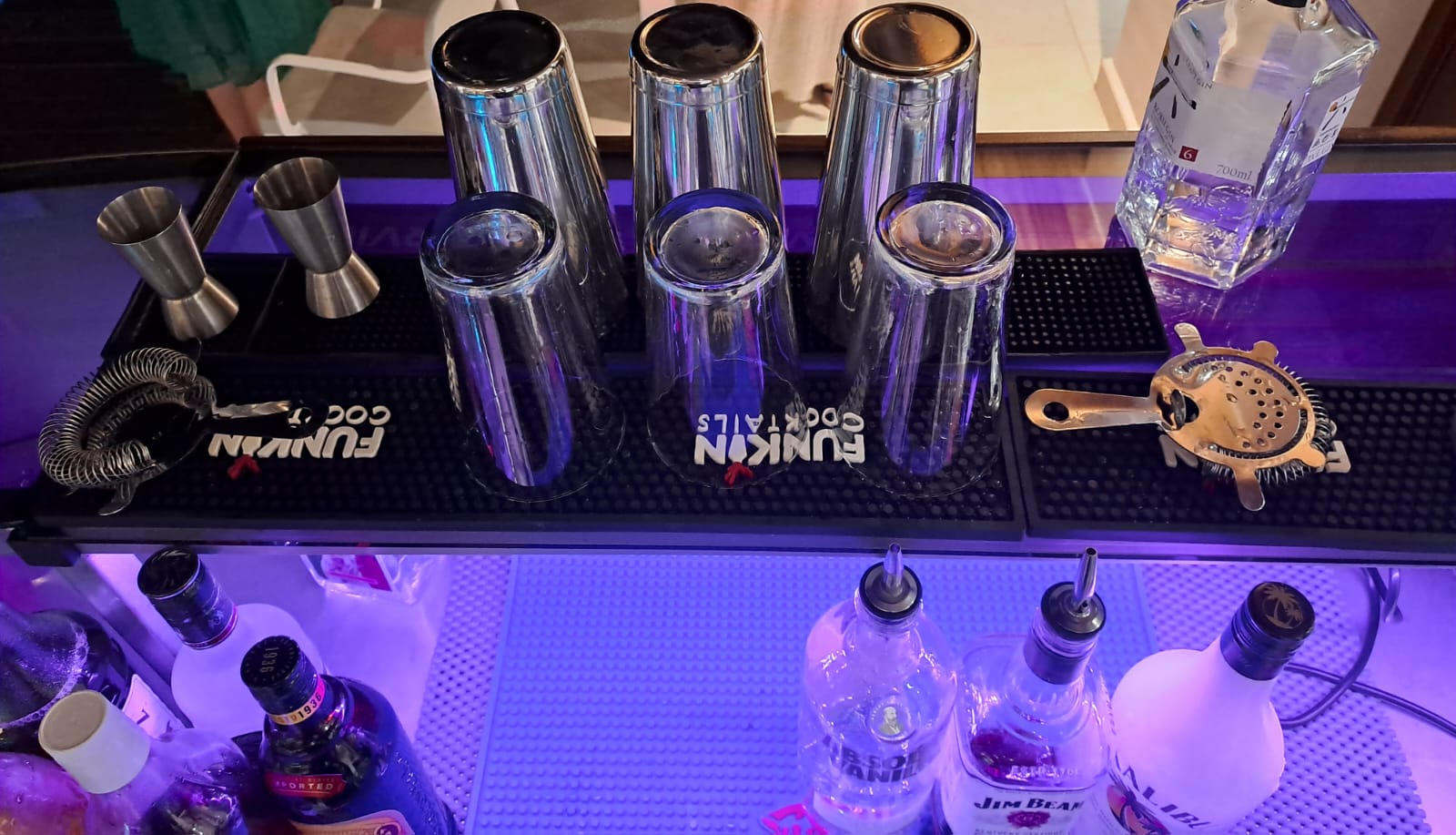 Premium cocktails served at Cyprus event by The Bartender Cyprus